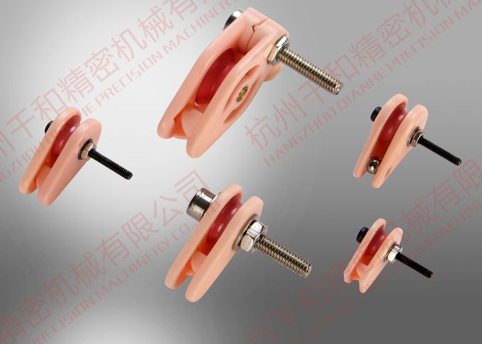 HRA88 Caged Pink Ceramic Wire Pulley , Polished Coil Winding Tensioner Accessories 1